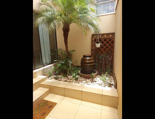 3 BEDROOM TOWNHOUSE FOR SALE IN BRUMA